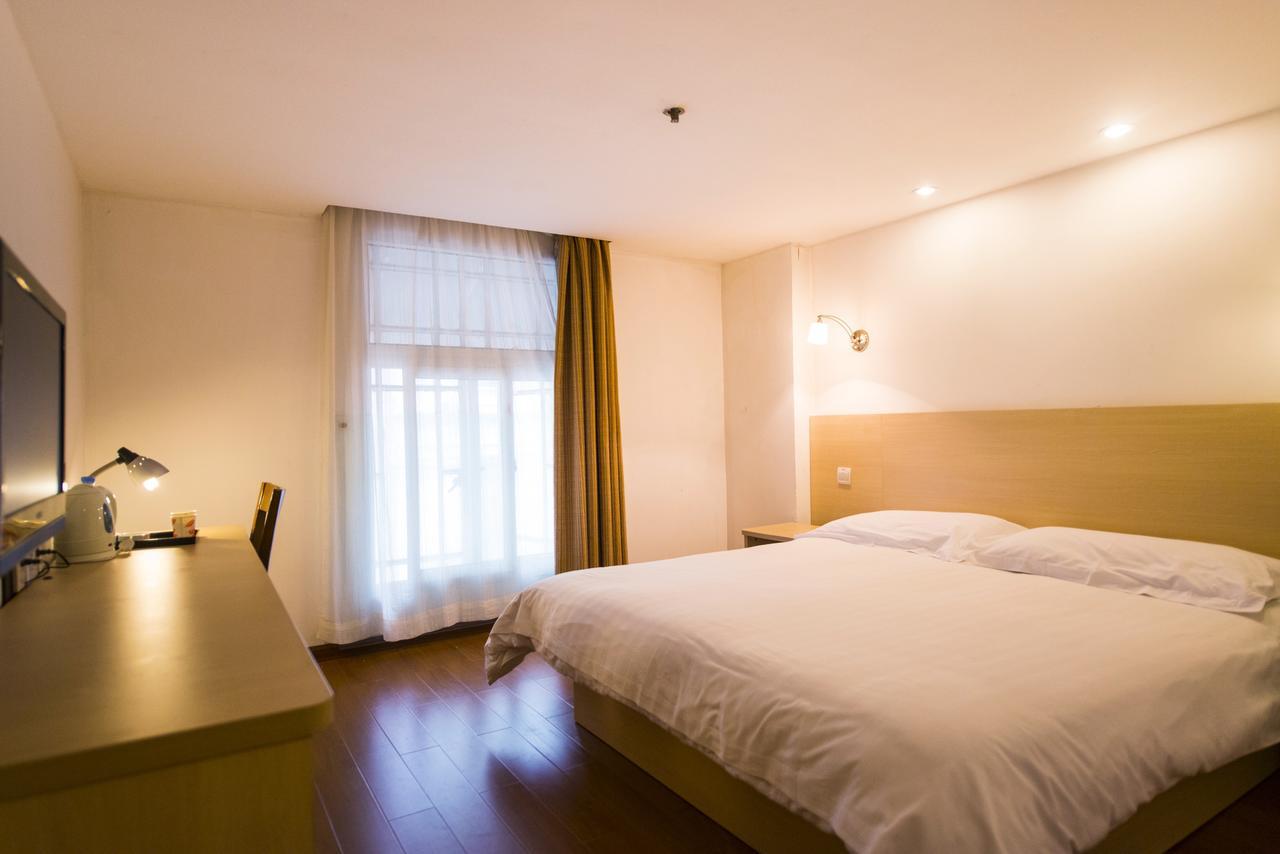 Motel Chongqing Jiefangbai Hongyadong Pedestrian Street Exterior photo